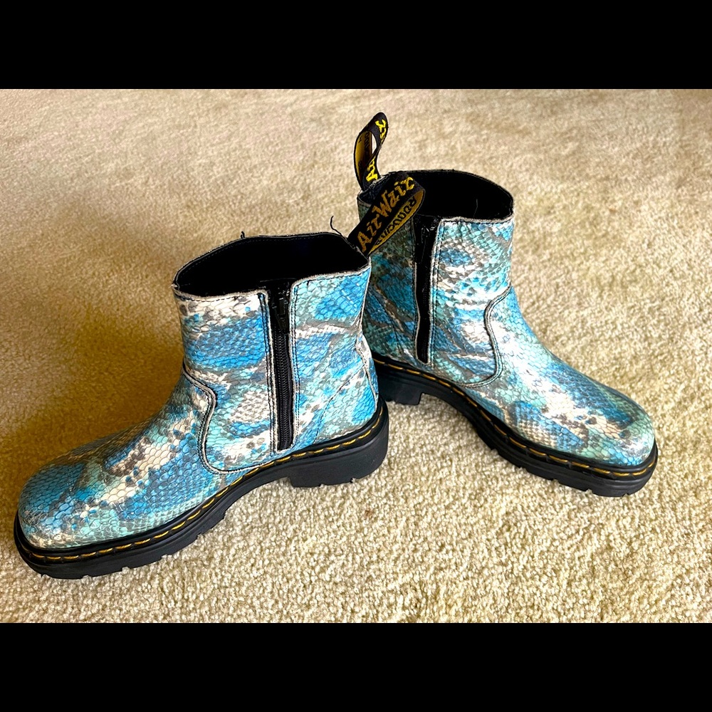 Blue snakeskin ‘Doc Marten’ style boot! Excellent condition!
